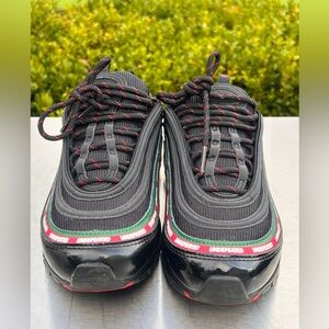 NIKE X UNDEFEATED
AIR MAX 97 OG
"BLACK" SNEAKERS
size 6.5 junior
GUC